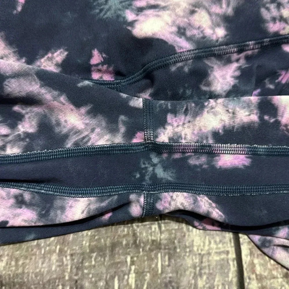 Lululemon Align Leggings - Picture 5 of 5